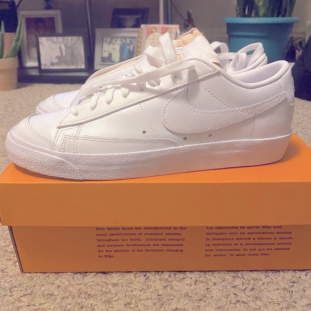 Women's Nike Bejeweled White Blazer Low 77 8.5